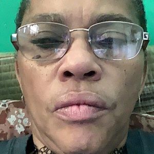 Meet your Posher, Karla